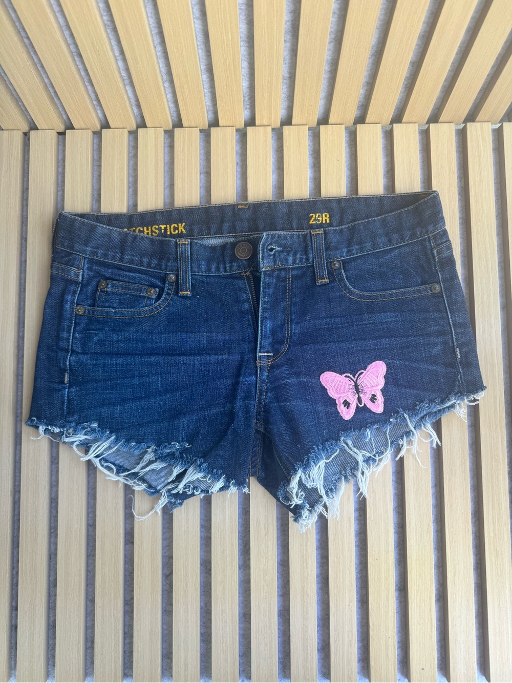 Stretch Dark Blue Denim Cutoff Shorts with Pink Butterfly Embroidery 🪡